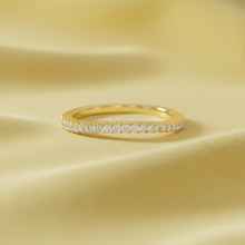 Load image into Gallery viewer, Continuous Eternal Circle Diamond Luminary