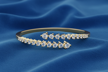 Load image into Gallery viewer, Geometric Sculpted Diamond Luminary