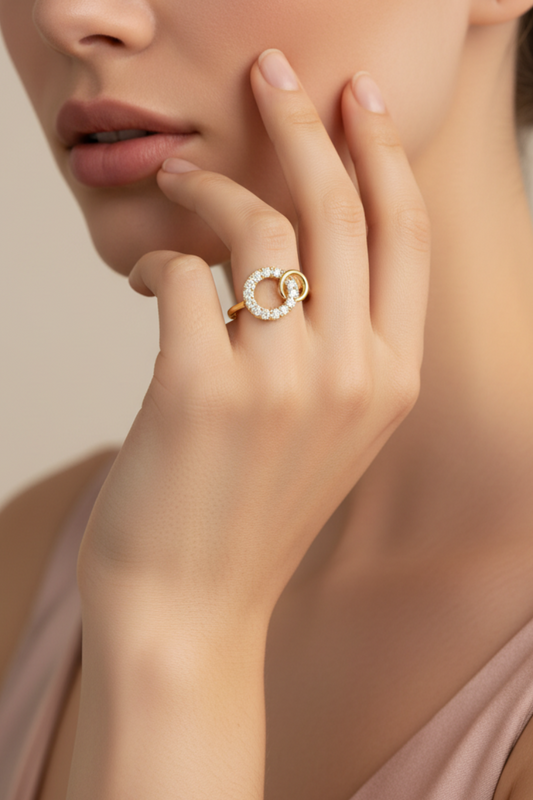 Concentric Loop Contemporary Link Diamond