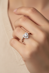Eternal Heart Motif Halo Diamond