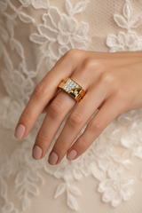 Asymmetrical Pavé Diamond