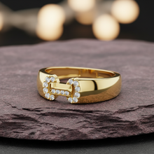 Load image into Gallery viewer, Modern Link-Style Diamond