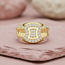 Load image into Gallery viewer, Ribbed-Detail Geometric Diamond