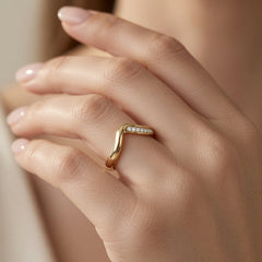 Flowing Diamond Crest Stackable Organic Layering