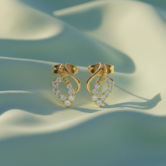 Modern Curved Leaf Shape Diamond