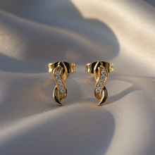 Load image into Gallery viewer, Modern Curved Sculpted Arc Diamond