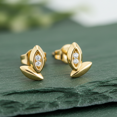 Delicate Willow Silhouette Leaf Design Diamond