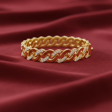 Load image into Gallery viewer, Diamond Wrist Showpiece Fortified Clasp Precision Setting