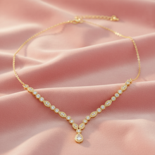Load image into Gallery viewer, Victorian V-Drop Openwork Luminary Diamond