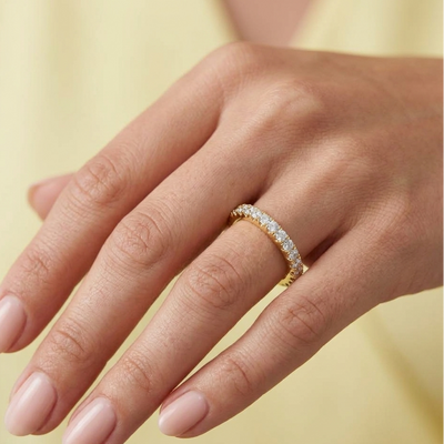 Continuous Eternal Circle Diamond Luminary